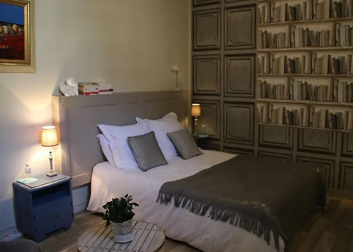 Une Chambre en Ville